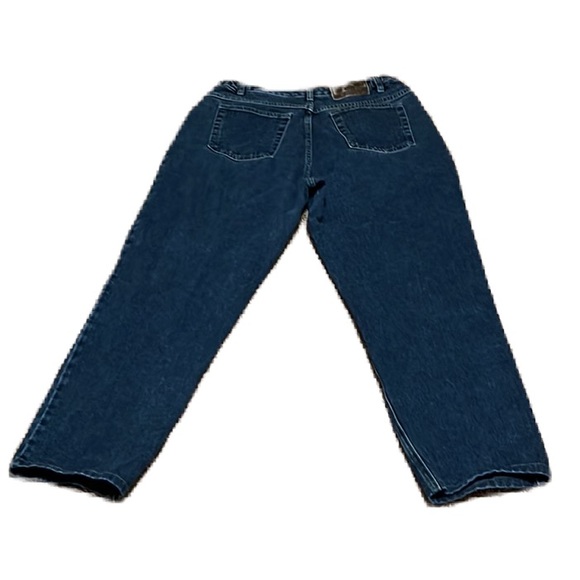 Women’s ST. JOHN BAY, Relaxed Fit, Straight Leg, Authentic Jeans, Size 12 - Picture 5 of 7